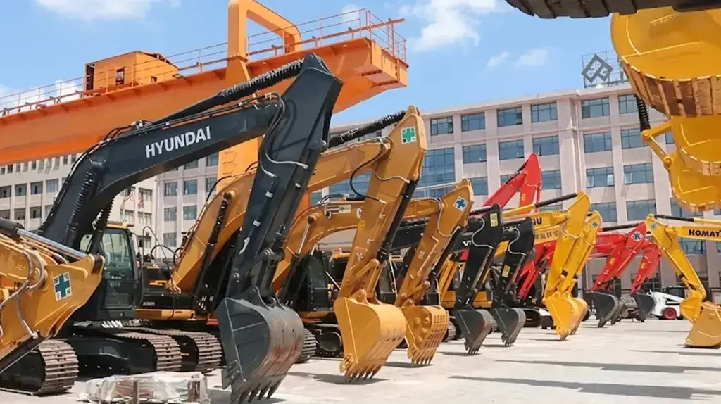Heavy Machinery Pro used equipment inventory rows