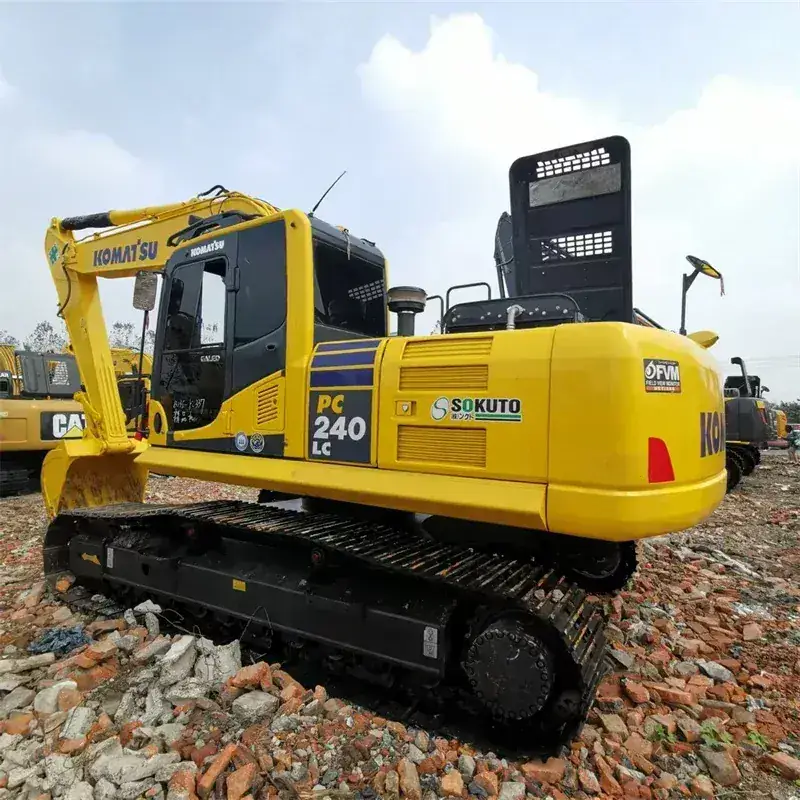 Komatsu PC240LC