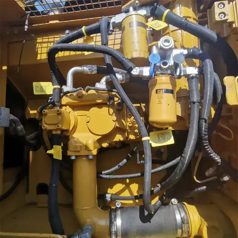 Caterpillar 329D2 detail 2