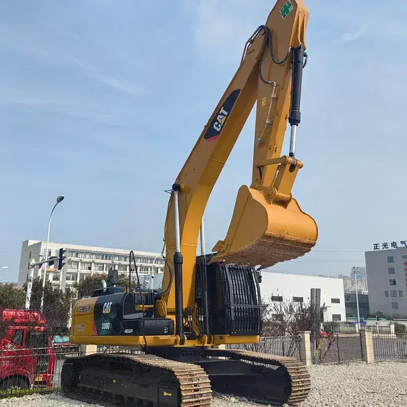 Caterpillar 330D2L detail 4