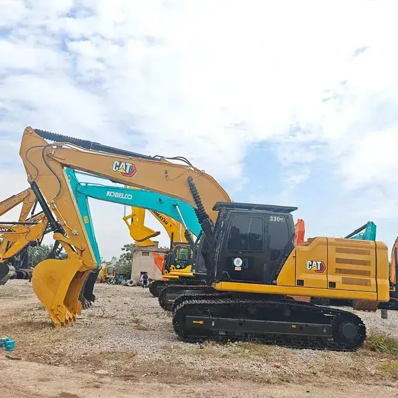 Caterpillar 330GC detail 4