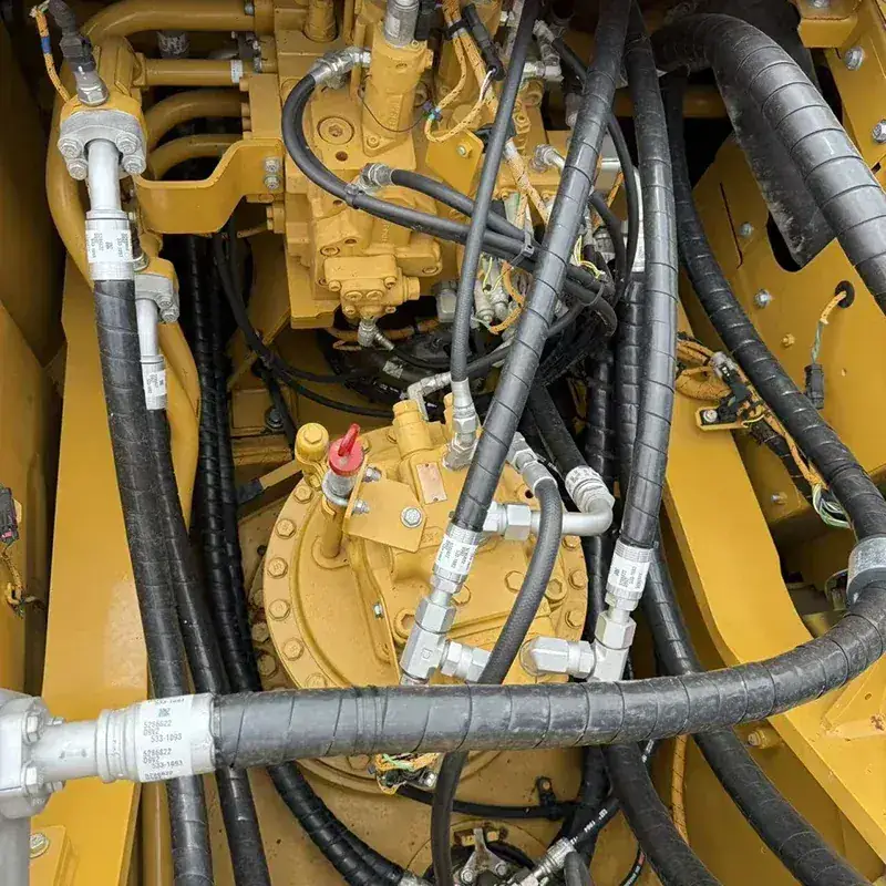 Caterpillar 345GC detail 2