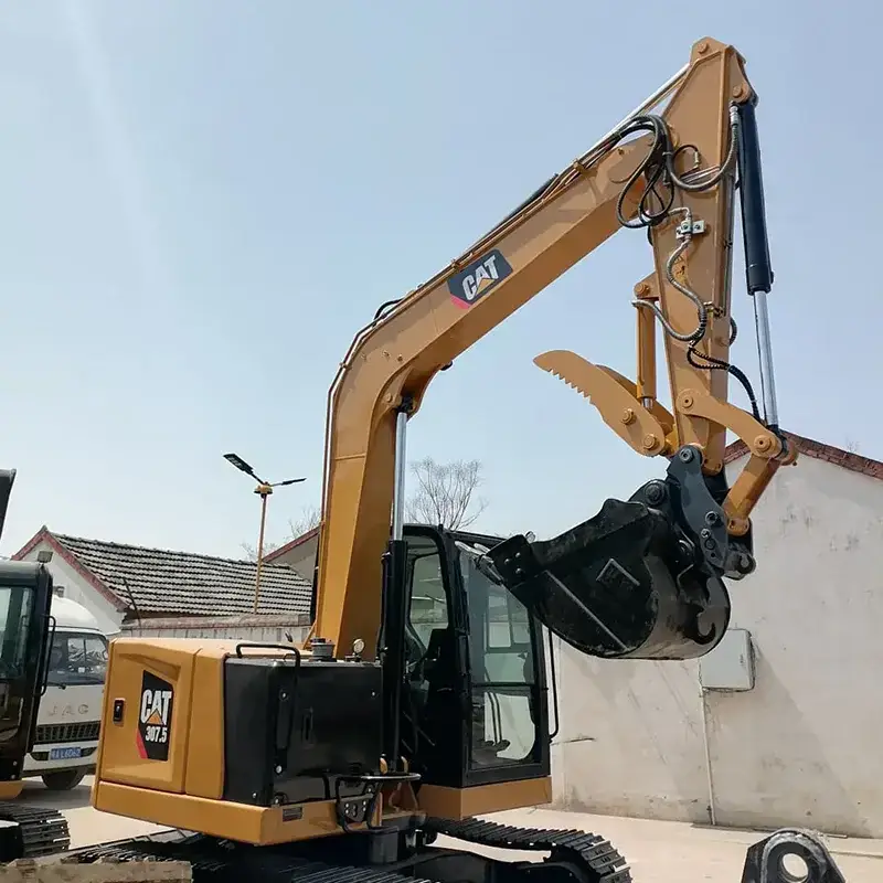 Caterpillar 307.5 detail 4