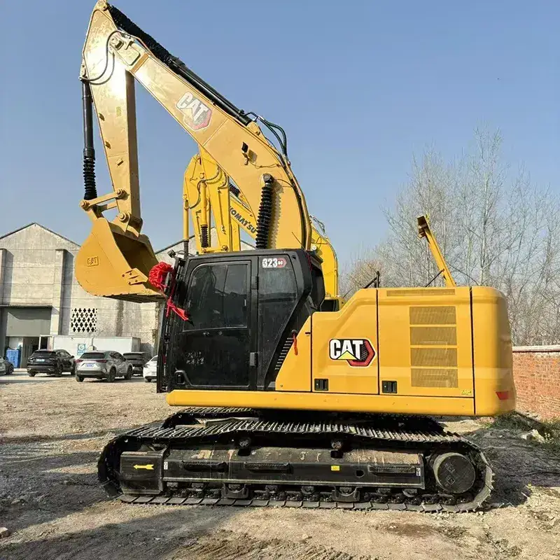 Caterpillar 323GC detail 3