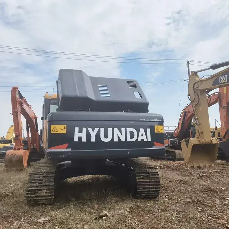 Hyundai 305LC-9S detail 4