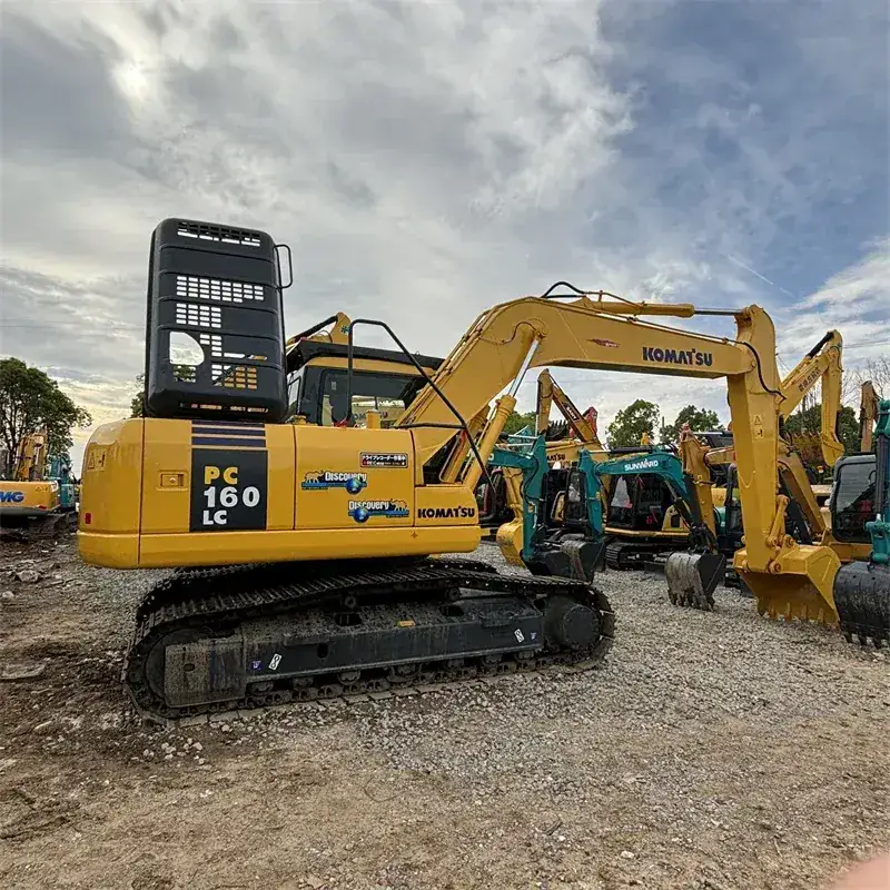 Komatsu PC160LC detail 2