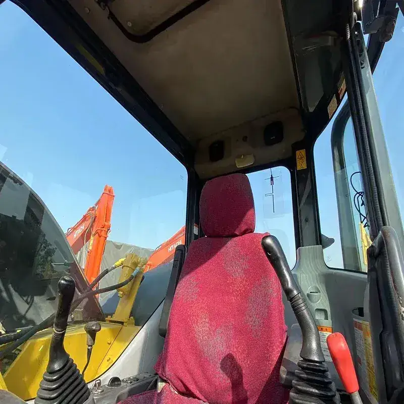 Komatsu PC78US detail 1