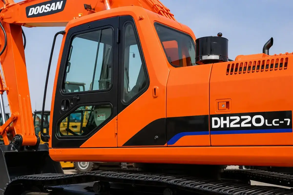 Doosan DH220LC-7 detail 1