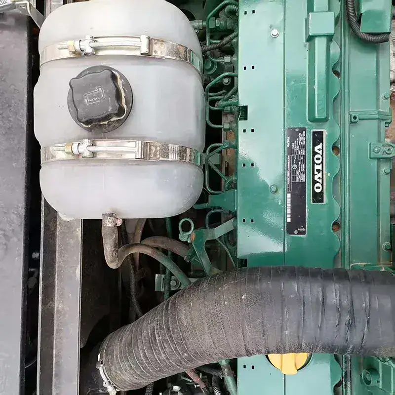 Volvo EC240 detail 3