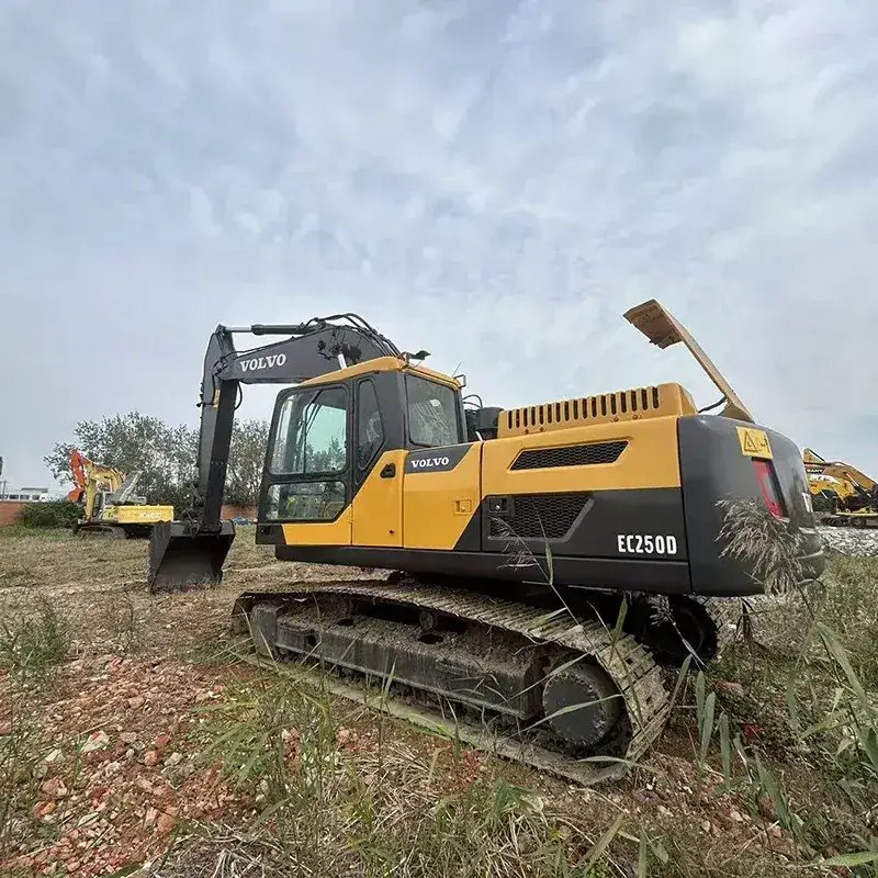 Volvo EC250D detail 3