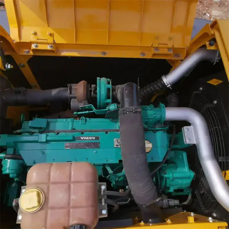Volvo EC250DL detail 1