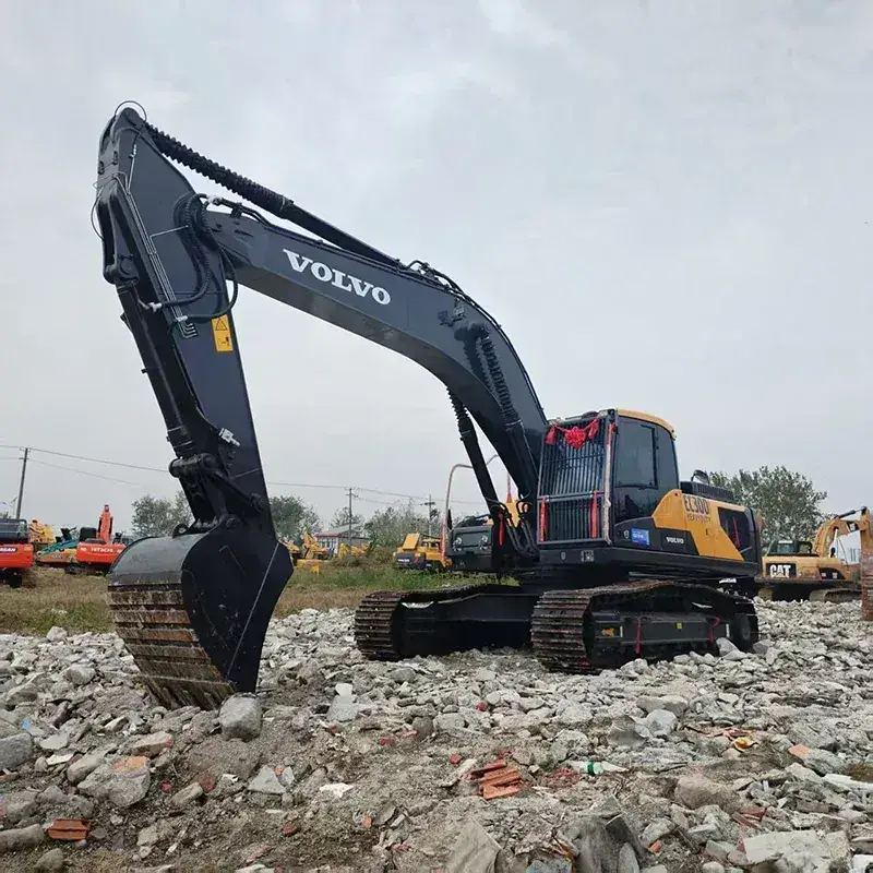 Volvo EC300 detail 3