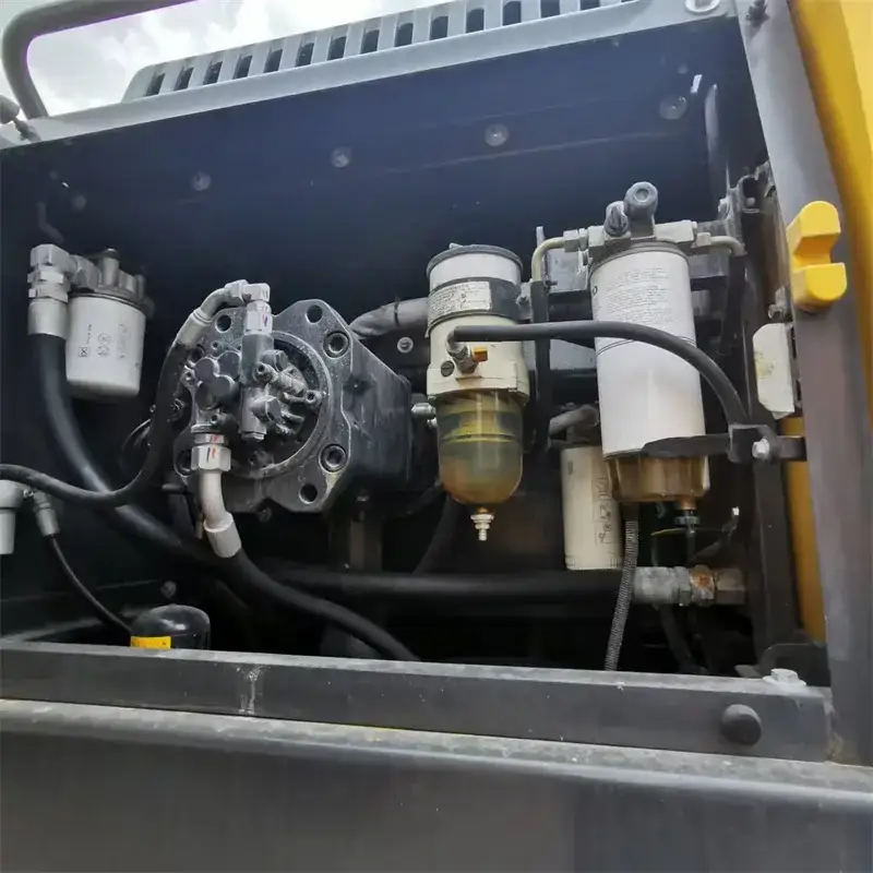 Volvo EC350DL detail 1