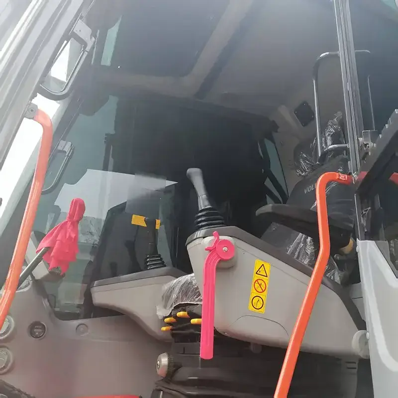 Volvo EC480 detail 2