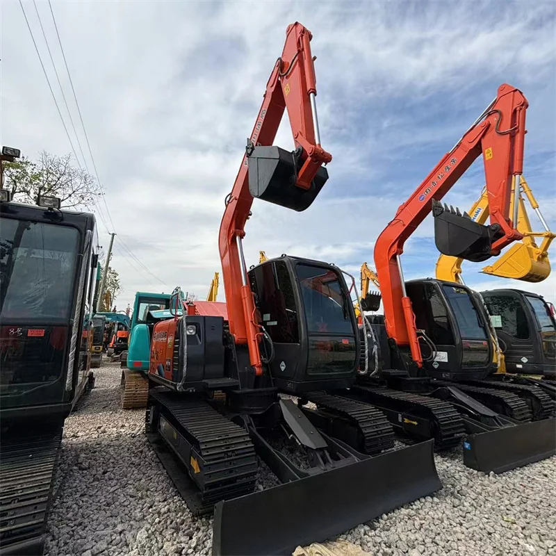 Hitachi ZX70 detail 2